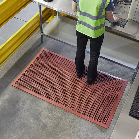 3' x 5' Heavy-Duty Red Rubber Grease-Resistant Anti-Fatigue Floor Mat with Beveled Edge - 1/2" Thick